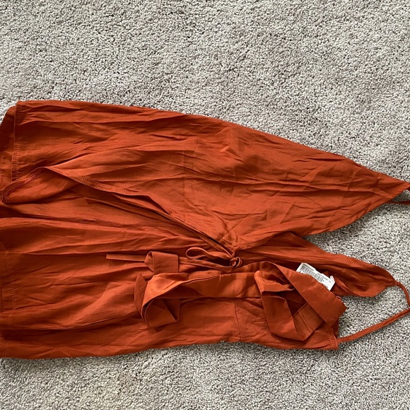 VCUT ROMPER - Picture 5 of 5